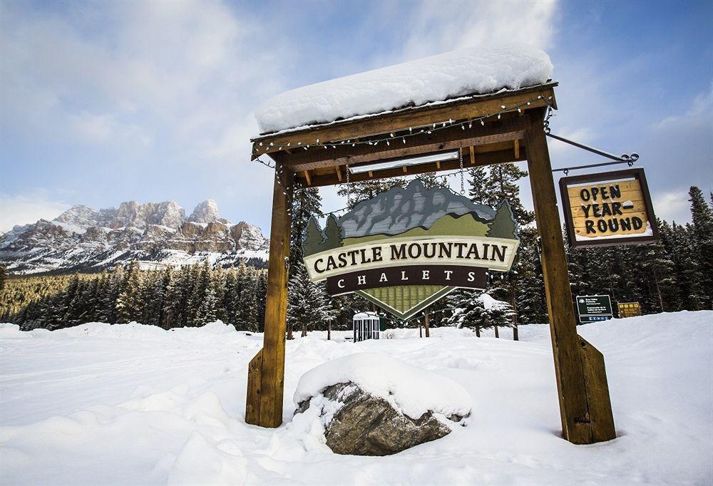Castle Mountain Chalets Otel Banff Dış mekan fotoğraf